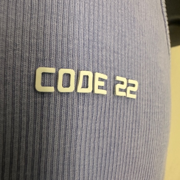 Code 22 Gel Logo Tank Top Large Gently worn 100% cotton ribbed fabric - Picture 2 of 4